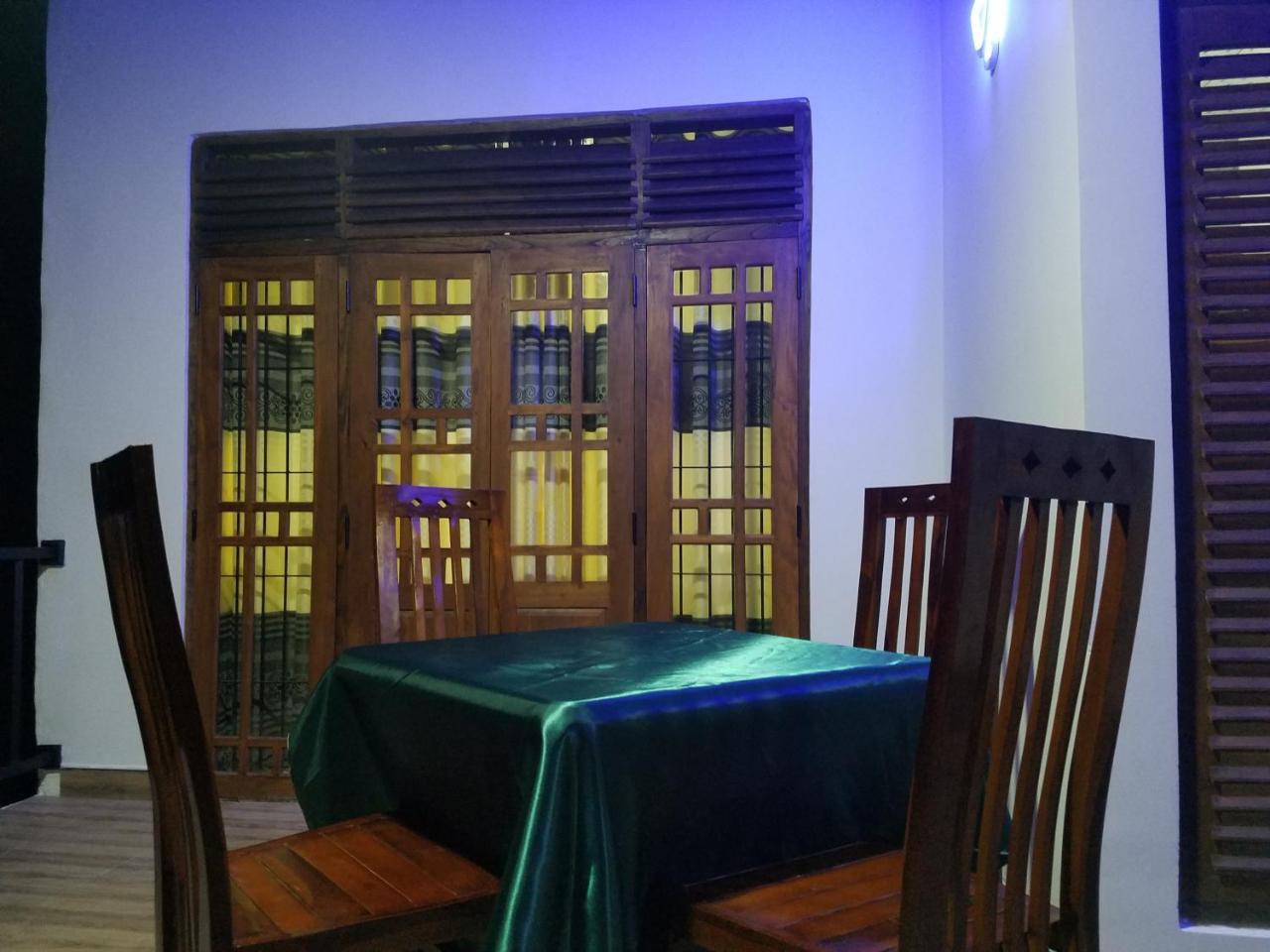 Yashumi Homestay Dambulla Exterior photo